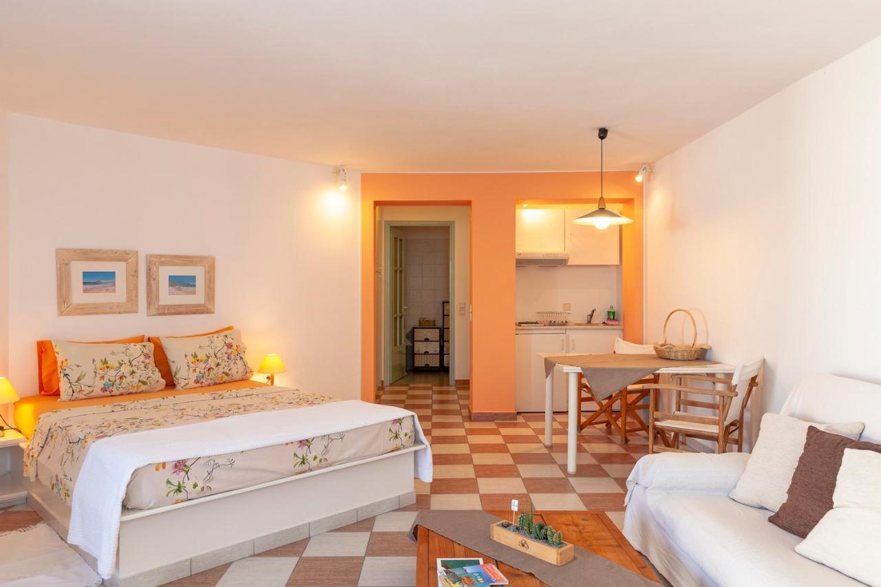 Emily'S Suites Adamantas  Ngoại thất bức ảnh