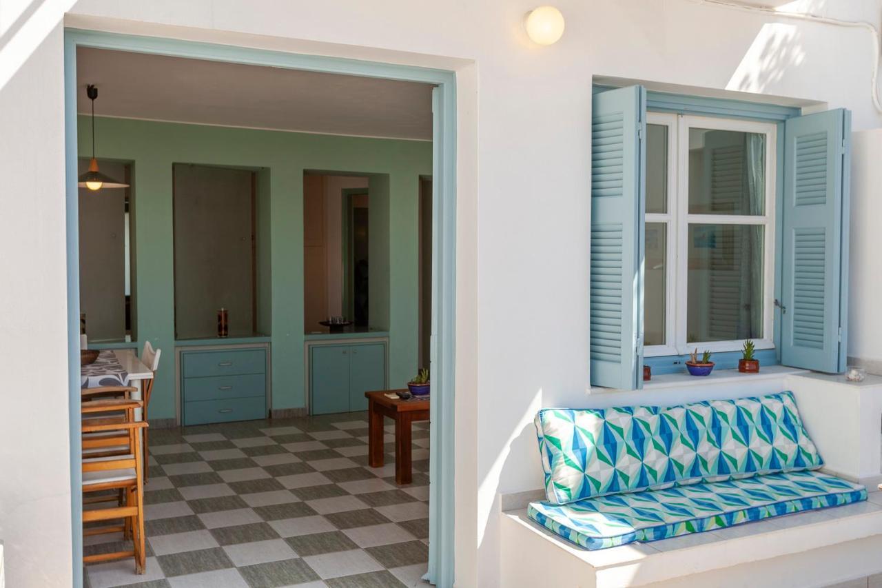 Emily'S Suites Adamantas  Ngoại thất bức ảnh