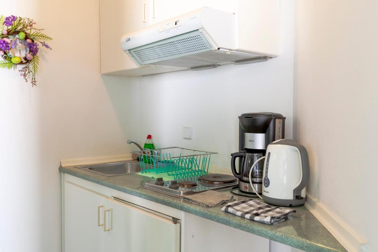 Emily'S Suites Adamantas  Ngoại thất bức ảnh