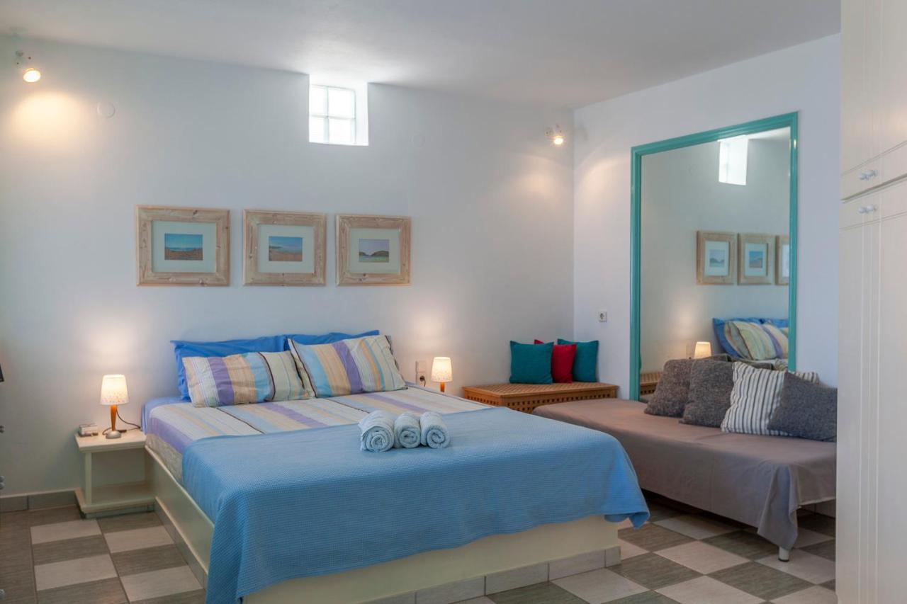 Emily'S Suites Adamantas  Ngoại thất bức ảnh