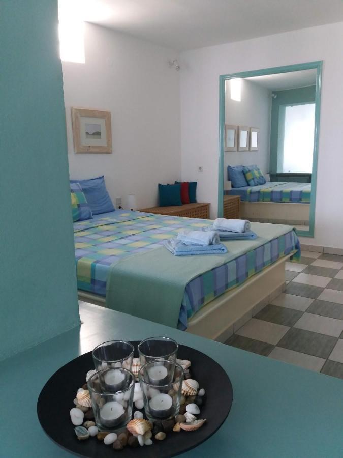 Emily'S Suites Adamantas  Ngoại thất bức ảnh